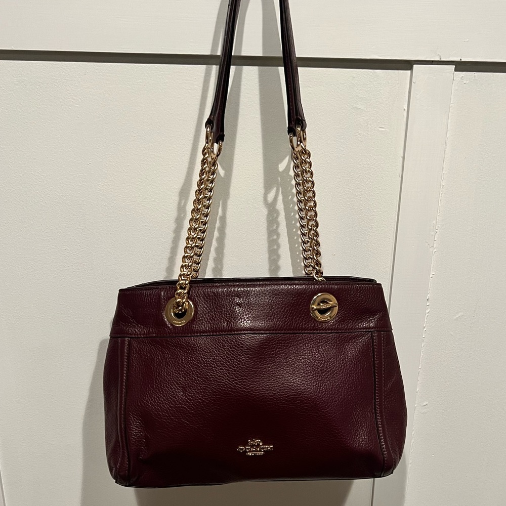 Gorgeous Coach Edie in Oxblood pebble leather shoulder bag.